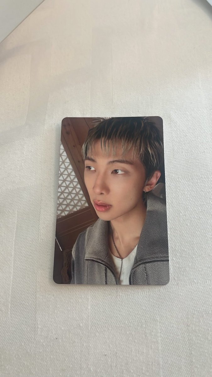 CaptainCrunxh's tweet photo. Hii~~ anybody going to day 1 or 2 of BTS in Tampa and willing to trade Tour Exclusive Namjoon for Jimin? #BTS #BTS_ARİRANG https://t.co/hdQniIuNkn