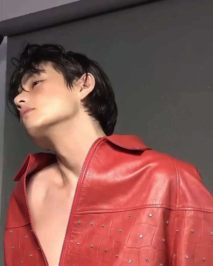 Sebastian tweet media