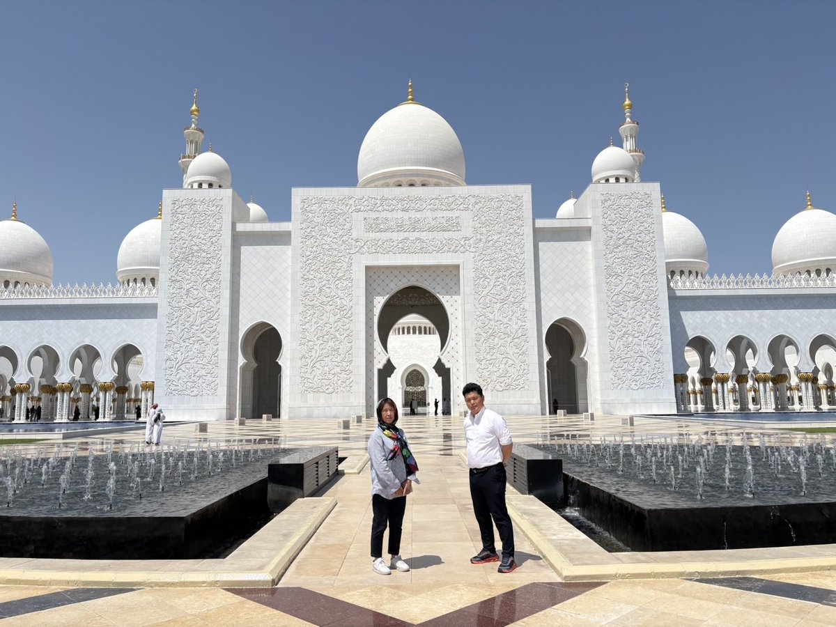 tsukudani_net's tweet image. あっという間にのヨーロッパ出張でした✨
現地では商談会や現地視察などしてきました♪

本日の夜、成田に到着します🛬
乗り継ぎのためアブダビを少し観光🏰
#アブダビ #佃煮　#出張