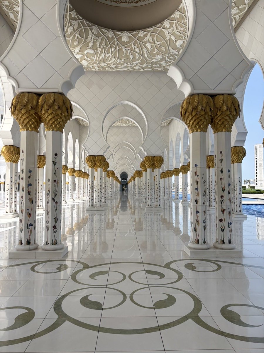 tsukudani_net's tweet image. あっという間にのヨーロッパ出張でした✨
現地では商談会や現地視察などしてきました♪

本日の夜、成田に到着します🛬
乗り継ぎのためアブダビを少し観光🏰
#アブダビ #佃煮　#出張