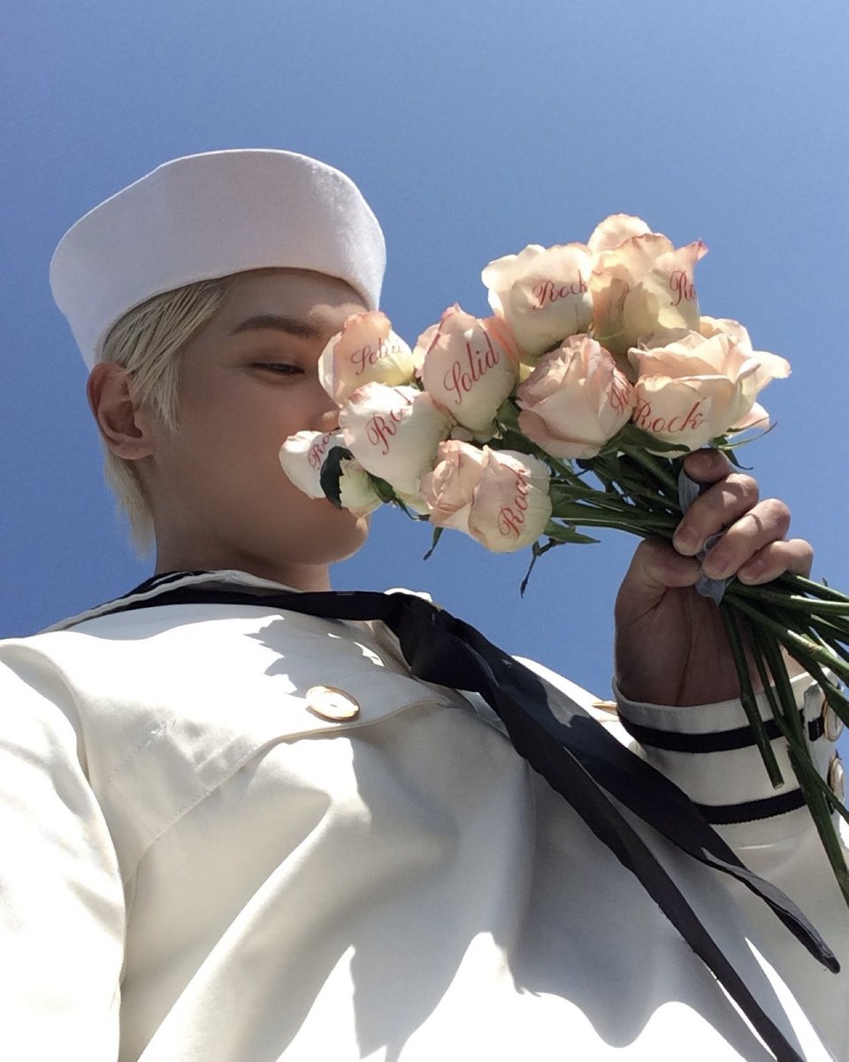 애삐 tweet media