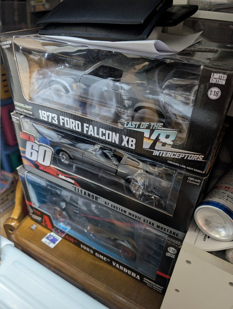 しがないコレクター 1/18のミニカーは迫力があるんだけどけして安く買えるわけでは無い