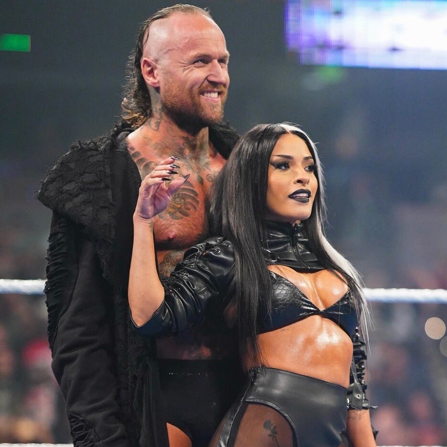 Fightful Español tweet media