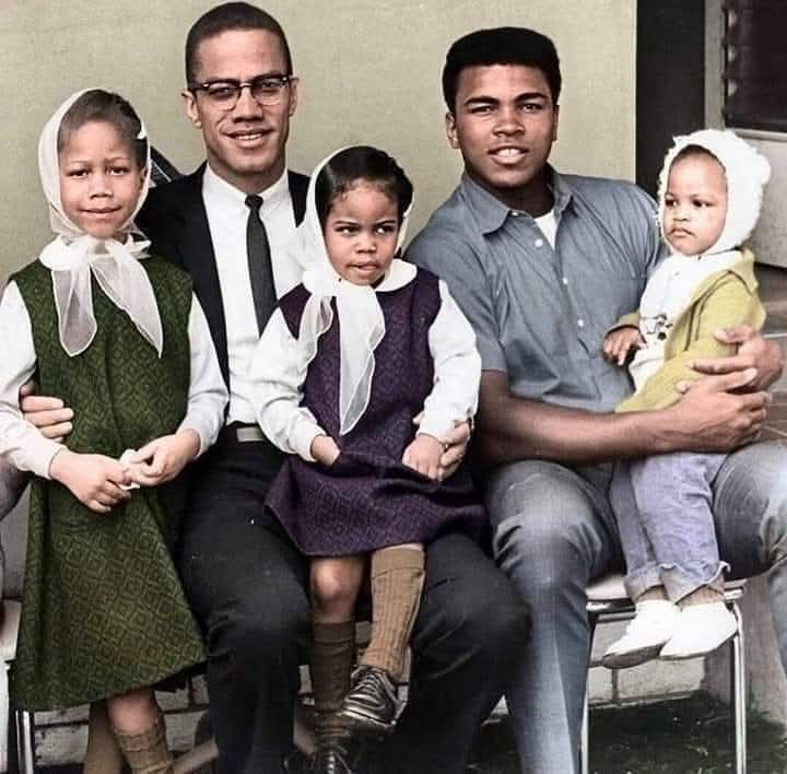 Two African American legends, Muhammad Ali and Malik El-Shabazz (aka Malcolm X), with their little ones 💕

Those two men have changed the lives of many African Americans and greatly influenced the American civil rights movement.