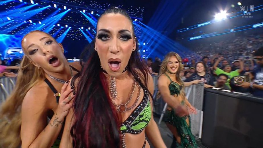 t ☆ | dungeon dolls #1 stan tweet media