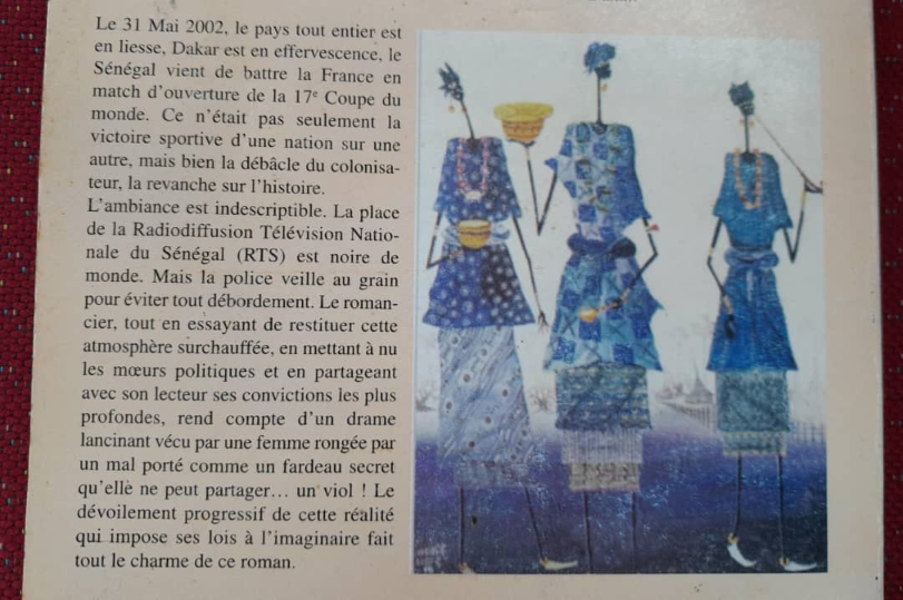 coumbas2's tweet image. #VendrediLecture relecture #roman société #femmes #violences
Iba Ndiaye Diadji, « Mouchoir de femme (Ou quand le Sénégal bat la France) », Éditions Presses Universitaires de Dakar, 2013.
Préface : Saliou Ndiaye (+ hommage de Mamadou Diouf).
ISBN : 2-913184-35-9
#Senegal 
#kebetu