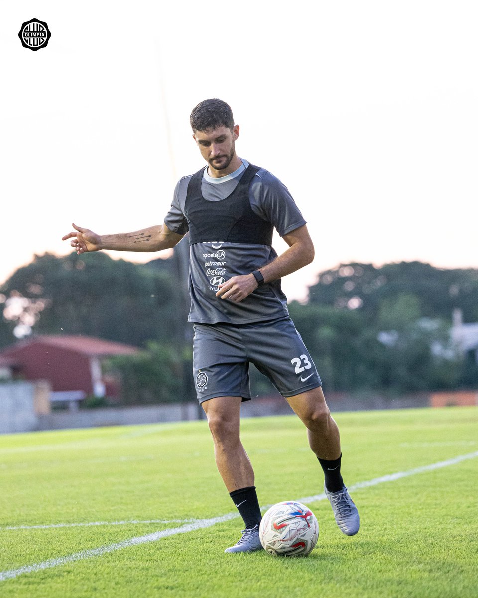 💪🏻⚽️ Ya estamos listos para el decisivo compromiso de mañana.

¡𝐕𝐚𝐦𝐨𝐬, 𝐅𝐫𝐚𝐧𝐣𝐞𝐚𝐝𝐨! ⚔️