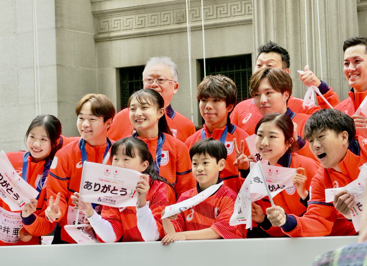 フィギュアTEAM撮れました
おめでとう！！