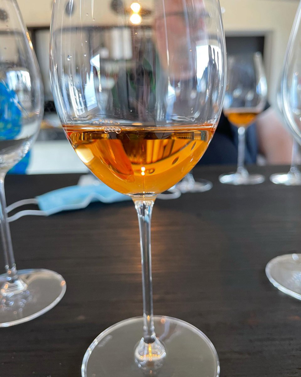 annlienxi's tweet image. Only after crossing mountains and seas do we truly understand the meaning of peace.
In the breeze of LA,
I gaze at the faint glow in my cup and the steadfastness of the distant mountains.

Tags: #LifeReflections #LosAngeles #GrowingTowardsTheSun #HealingScenery #SeasideDiary