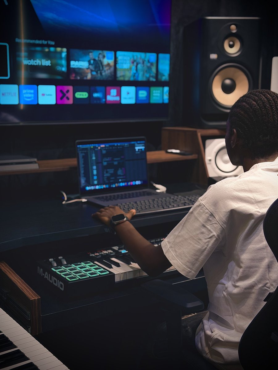beatsbyraph's tweet photo. @ProducerEssntls 🔥🔥🚀 https://t.co/hBCq7bI5n7