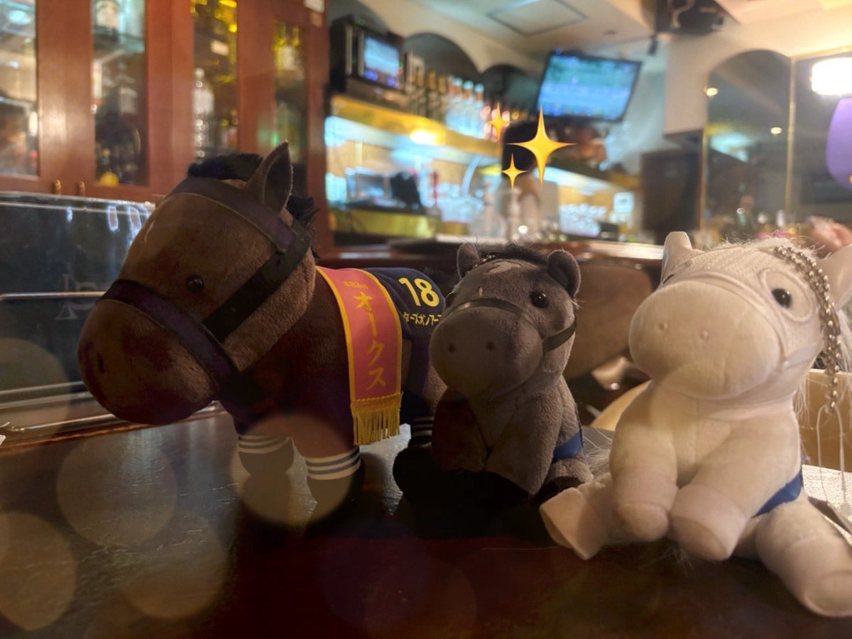 Green_Fanfare's tweet photo. おはようございます！
本日は「青葉賞(G2)」🐎💨
そして現店舗での営業はこの土日が最後となります🏢✨

少し寂しい気持ちもありますが、まずは今日の若駒たちの熱い戦いを一緒に応援しましょう📺
13:00からエクセルタイムがオープンしますので、お待ちしています！

#競馬bar #青葉賞 https://t.co/myvl6M8Ejl
