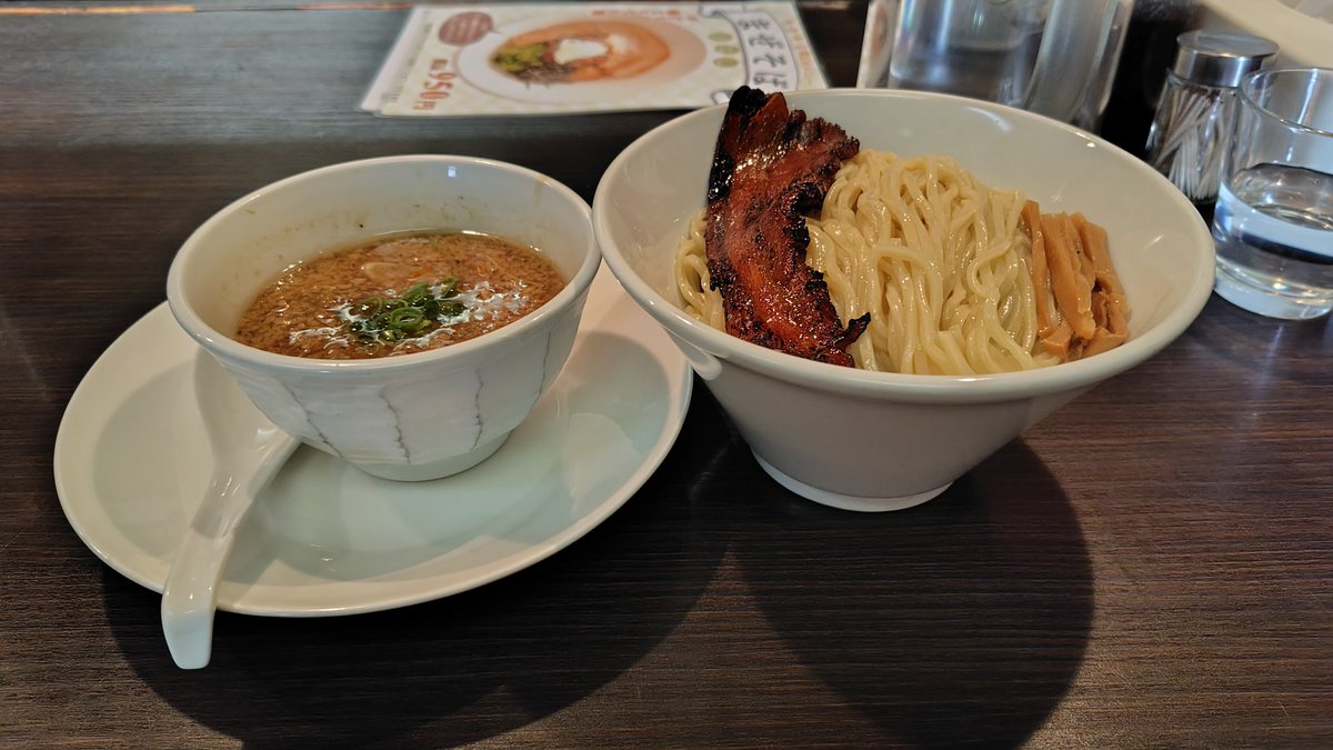 ともみはり tweet media