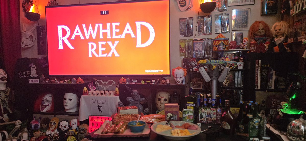 Never seen this. No idea what I'm in for, but hoping it's a fun one. #thelastdrivein <a href="/kinky_horror/">Diana “Darcy the Mail Ghoul” Prince 🎃💌</a> <a href="/therealjoebob/">Joe Bob Briggs</a>