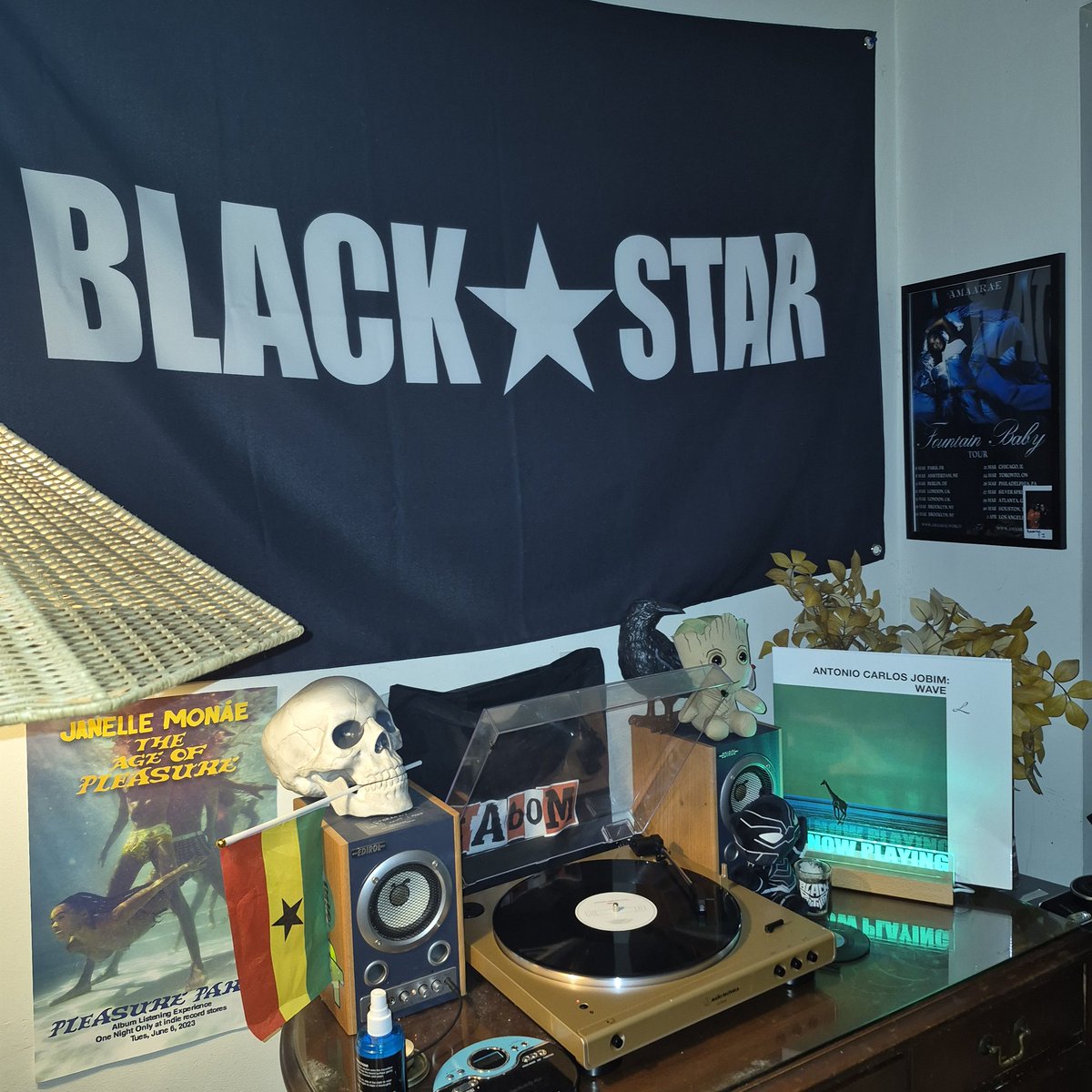 beyondbinary91's tweet image. #NowSpinning: Antonio Carlos Jobim: Wave #AntonioCarlosJobim #Wave #BrazilianJazz  #VinylEnthusiast #VinylCollector #VinylCollector #OnMyTurntable