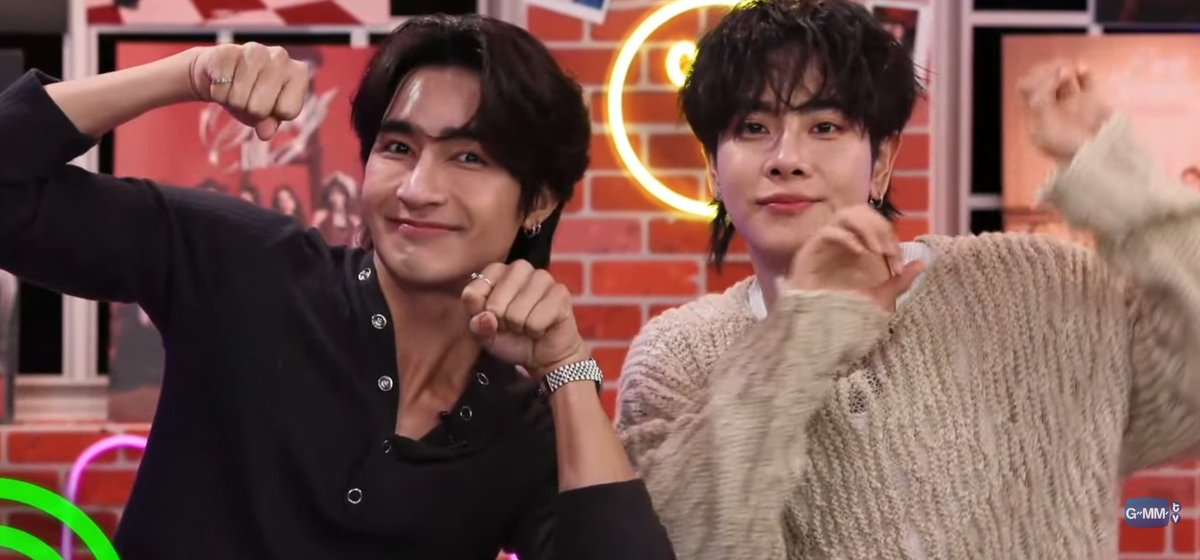 kumi_chin_935's tweet image. おはよう🌞
昨夜の胸の痛みはドラマなんだと言い聞かせないと苦しすぎる😭
ドラマだと思うと、現実世界でこれは嫌だとか怖いとか思うシーンもたくさんあったりするし😅
本当に演技力すごいな🤎❤️

Cr:GMMTV
EARTHMIX MORNING
@Earth_Pirapat @wixxiws 
#EarthPirapat #mixxiw 
#เอิร์ทมิกซ์ #EarthMix