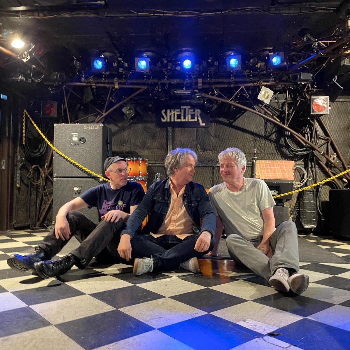 uri gagarn tweet media