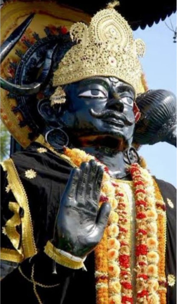 shiwani98765432's tweet image. Lord of justice, karma, and retribution, often depicted as a stern but fair teacher who rewards righteousness and punishes evil
ॐ सूर्यपुत्राय विद्महे मृत्युरूपाय धीमहि।
 तन्नः सौरिः प्रचोदयात्
#ॐ_शं_शनैश्चराय_नमः
#GodMorningSaturday