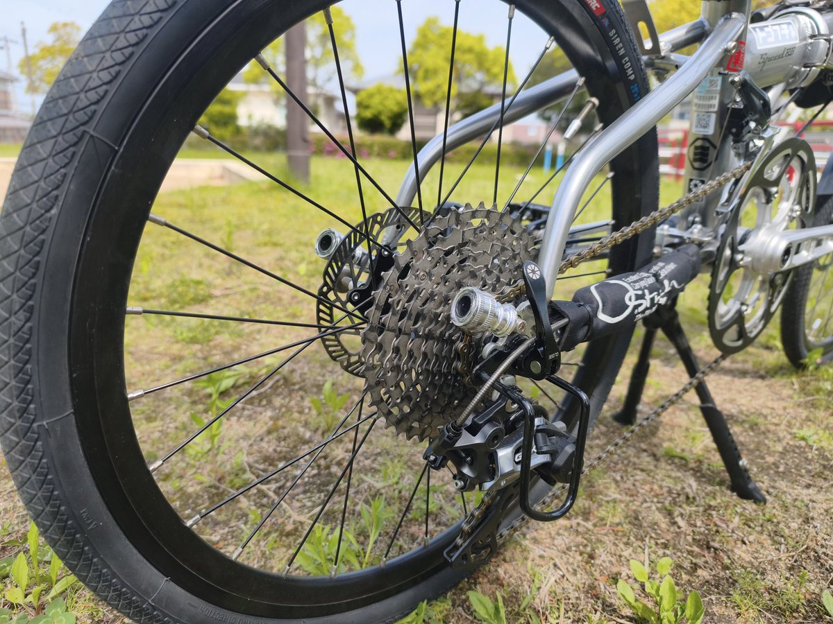 nomodon's tweet photo. 天気も良いので
久しぶりに近所の公園まで
正直買った時は
期待してた程の性能じゃなくて
特にブレーキがぷぁーだったので
乗るのが本当に怖かった
コツコツ改良していって
今はしまなみとびしま海道も
走り切るよき相棒
かきしまも制覇しないとな(*´ω`*)
#おりたたぶ
#ダホン
#SpeedRB https://t.co/sOjw8lu3e8