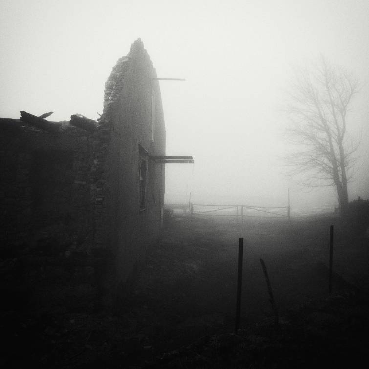 artlimitednet's tweet image. Traces of the past by Branislav Fabijanic artlimited.net/bfabijanic
#silence #construction #wilderness #memory #fineart #contemplation #exposure #digital #fineartphotography #wall #abandoned #ruin #photography #element #ruins #mystery @b_fabijanic