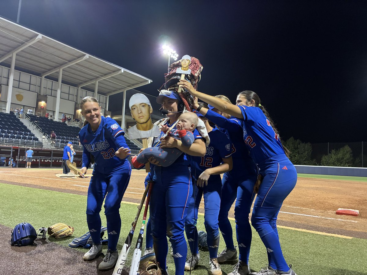 LA Tech Softball tweet media