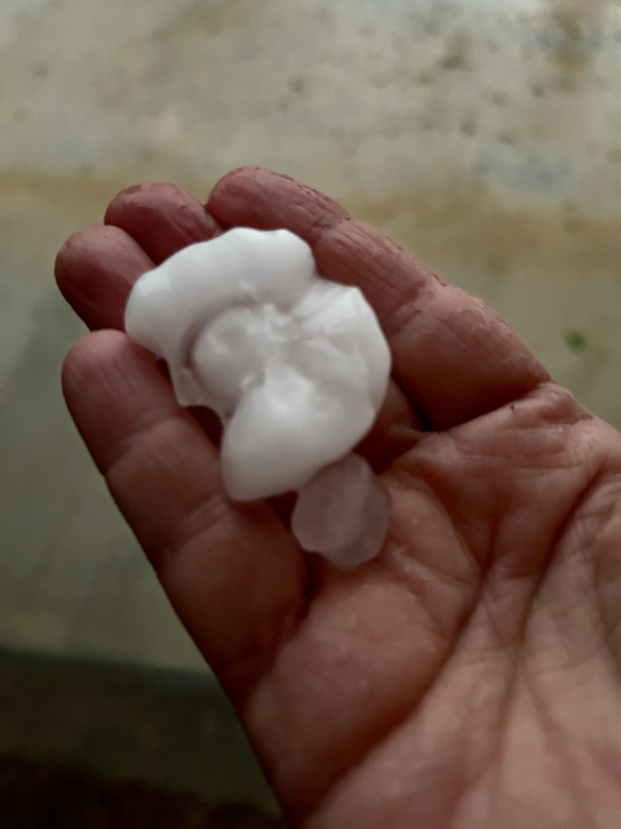 WimberlyPlace's tweet image. These storms are no joke. 
#hail #Texasstorms