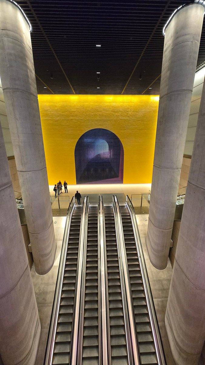 outer_spacies's tweet photo. Sydney's Gadigal station is truly something special. https://t.co/z2APEYOnz3