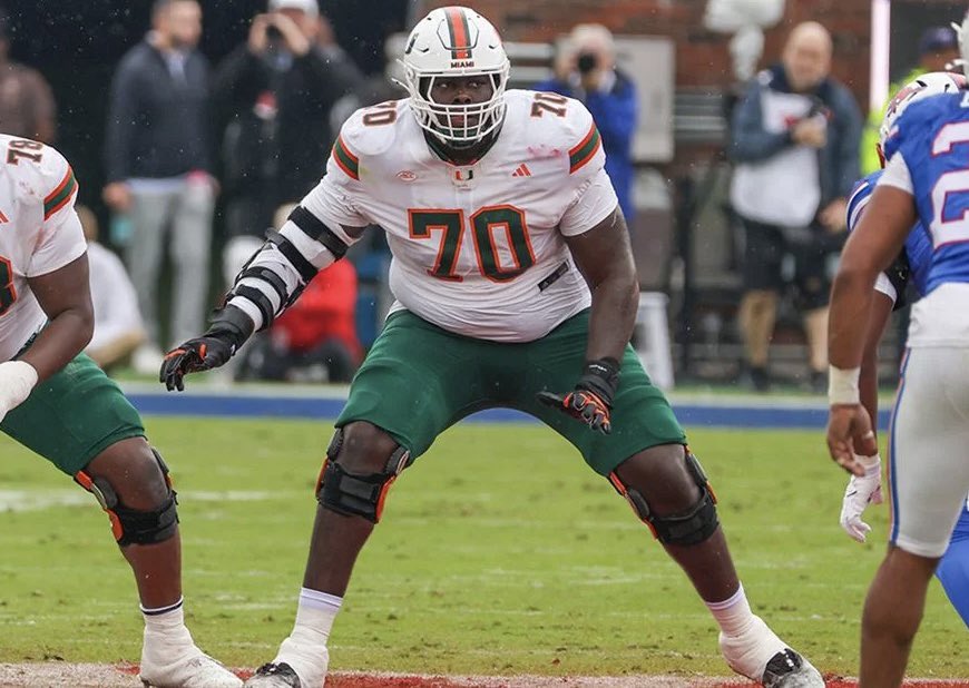 PHLEaglesNation's tweet image. With the 68th overall pick, the #Eagles have selected OT Markel Bell

21 years old, 340 lbs, 6’9”

Monster

#FlyEaglesFly