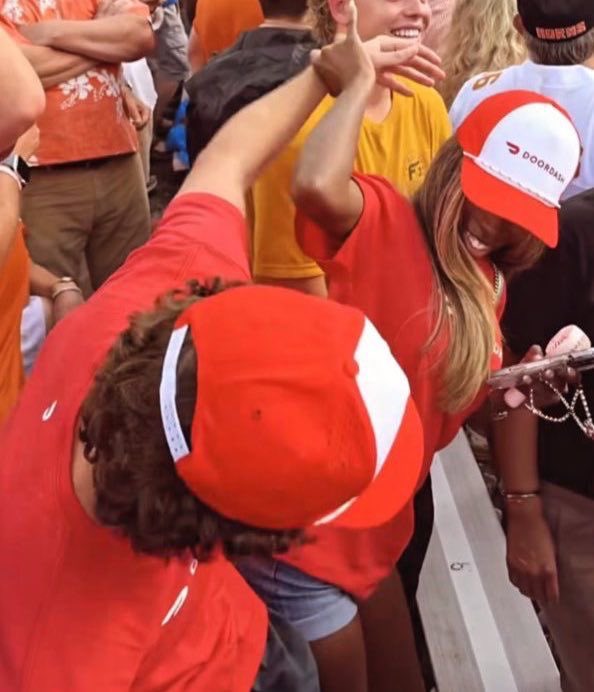 NicVansArchive💫 tweet media