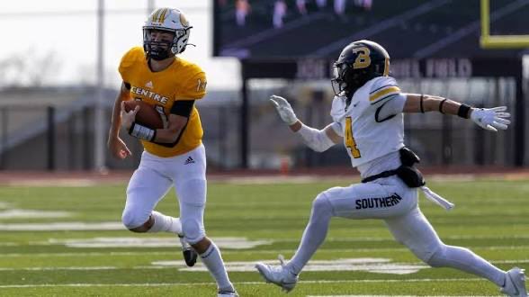 Mario183918's tweet photo. I will be at @CentreFootball for a spring game visit can’t wait! @CoachChadMurphy @Winton_WoodsFB @jcornwall_8 https://t.co/ObFohQCc8Z