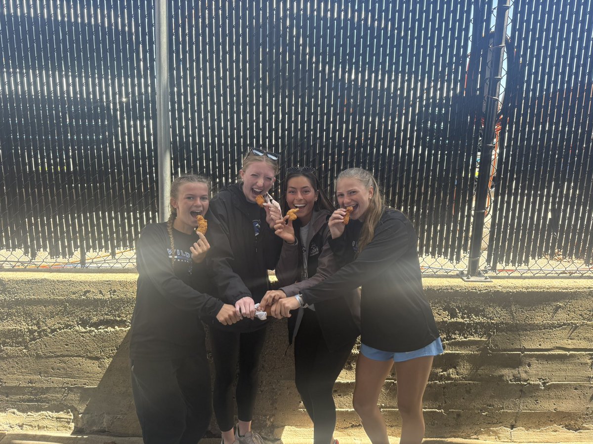 CSCWildcatXCTF's tweet photo. SCHOOL RECORD!

Ladies 4x800m relay breaks the school record they set at Heart in 2025 by 10 seconds! 10:02.95!

Great legs from Sam Stone, Delaney Straus, Malia Carmack, and Erin Peppler!

Tradition continues of a corn dog and chicken tenders after continues! https://t.co/oi8MgnNdAZ