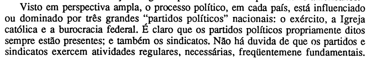 david Gilmour de calcinha vermelha tweet media