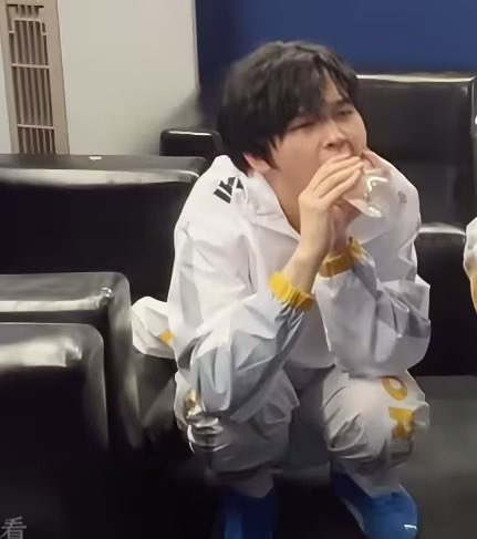 MRC fans watching MRC play belike: