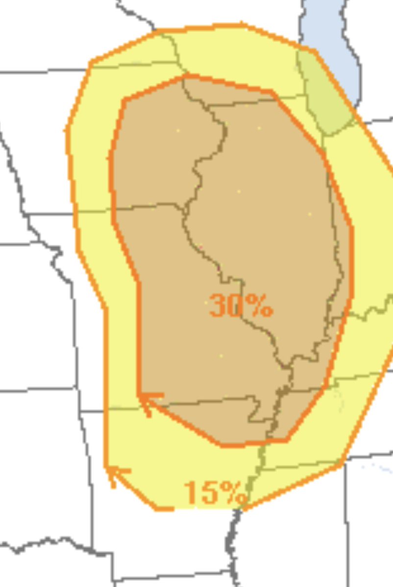 LucyWx24's tweet image. Getting very concerned about Monday. #STL folks and anyone in the yellow (2/5 risk) and orange (3/5 risk) need to be staying weather aware. This is easily the most potent system we’ve seen this season and could bring significant severe weather. More updates to come.