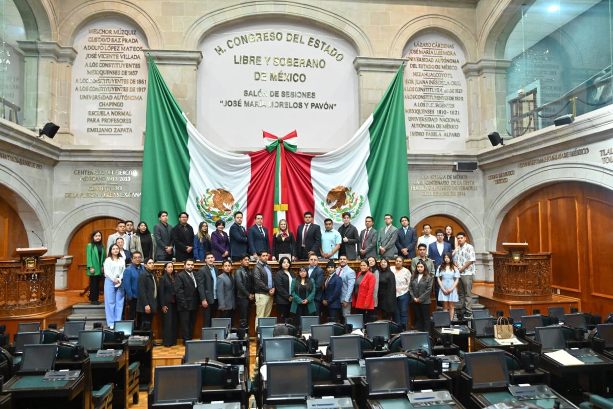 CongresoEdomex's tweet photo. 📰Comparte Jennifer González beneficios de ley de salud con estudiantes

➡️La diputada @DRAJENNI (morena) compartió con estudiantes el fortalecimiento de la educación sexual que contiene la nueva Ley de Salud estatal.
➡️Destacó acciones para garantizar su promoción con programas orientados a la difusión y desarrollo de acciones para obtener, preservar y fomentar el ejercicio pleno de este derecho.

#Comunicado👇🏾
https://t.co/eVOE9gQpSo