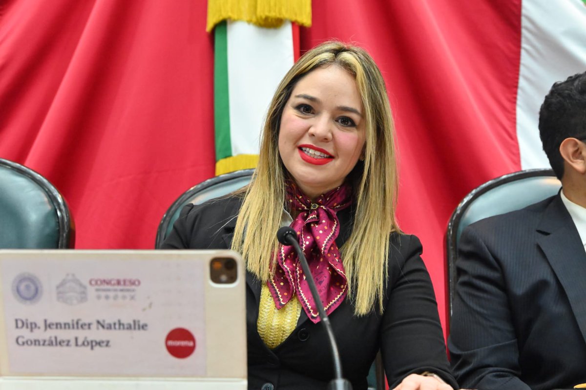 CongresoEdomex's tweet photo. 📰Comparte Jennifer González beneficios de ley de salud con estudiantes

➡️La diputada @DRAJENNI (morena) compartió con estudiantes el fortalecimiento de la educación sexual que contiene la nueva Ley de Salud estatal.
➡️Destacó acciones para garantizar su promoción con programas orientados a la difusión y desarrollo de acciones para obtener, preservar y fomentar el ejercicio pleno de este derecho.

#Comunicado👇🏾
https://t.co/eVOE9gQpSo