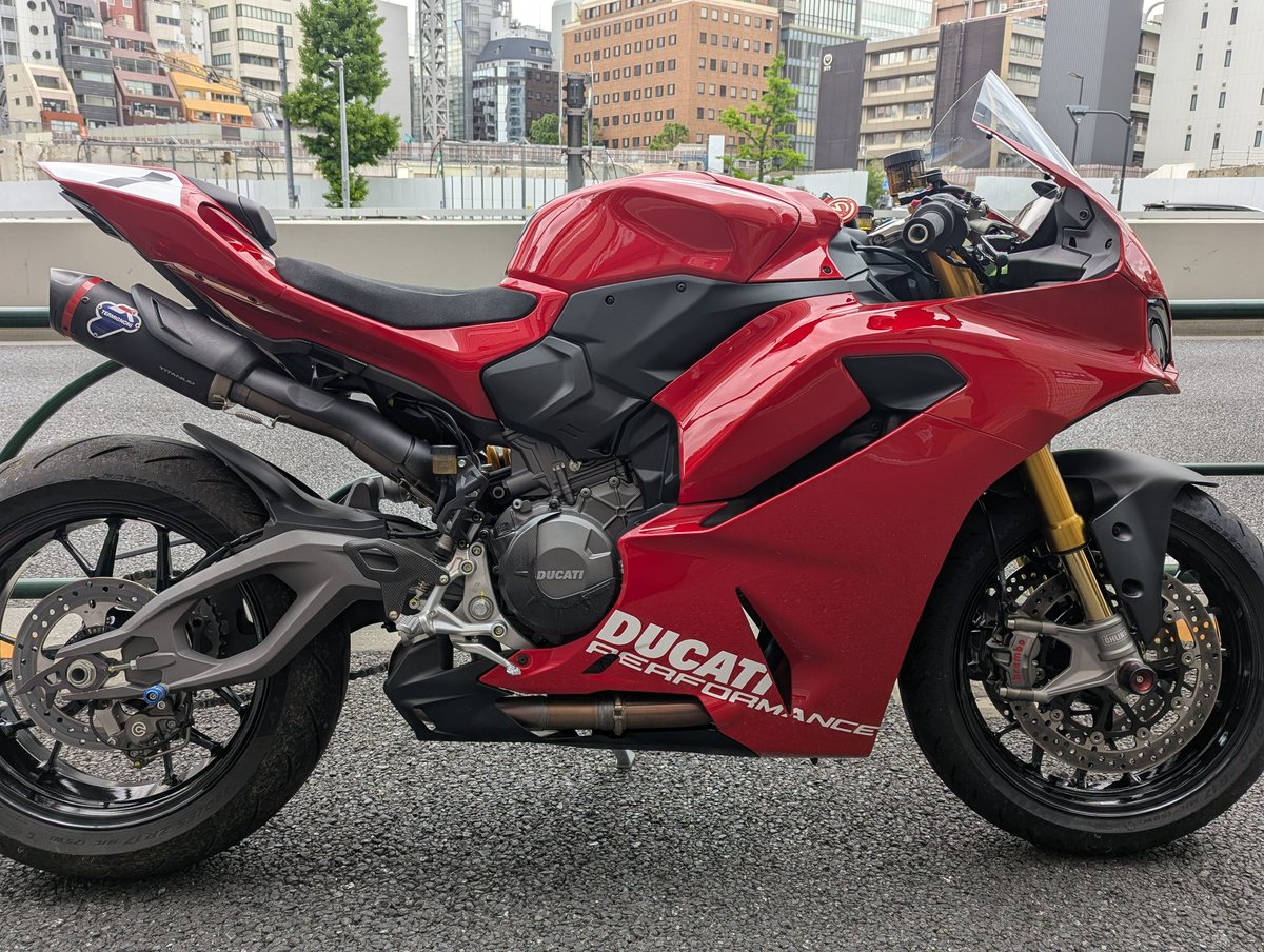 Ducati_Service's tweet image. 🇮🇹　panigale V2S　🇮🇹
カッコ良く仕上がりました❗️
#DucatiLifestyleTokyo 
#DLT
#Ducati
#ducati
#ドゥカティ
#panigaleV2S