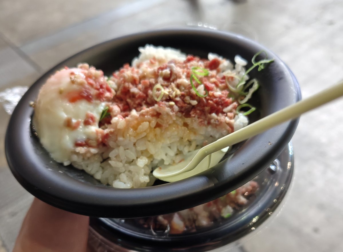 + = ι +┗ tweet media