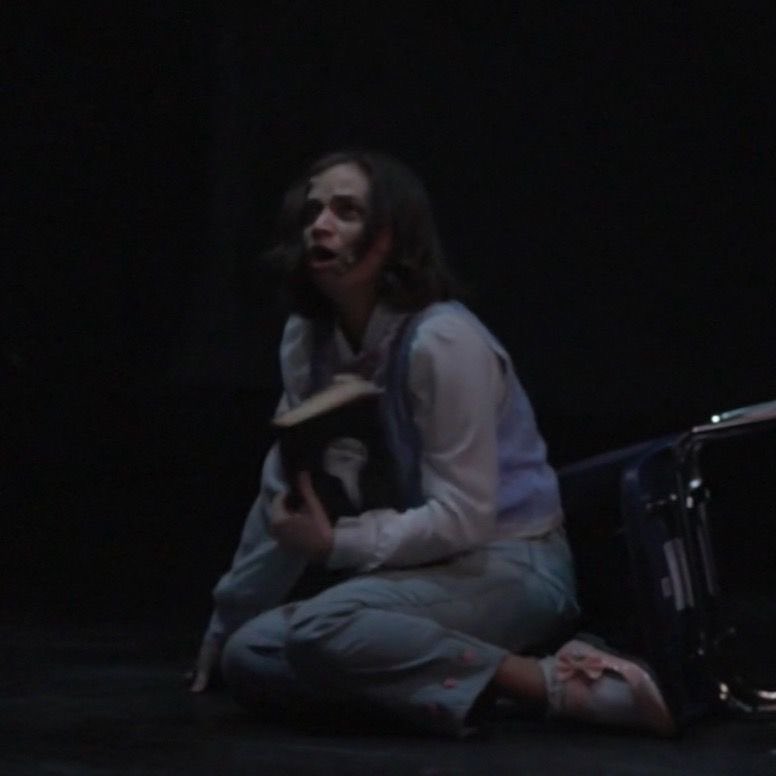 charlie 𖤐 tweet media