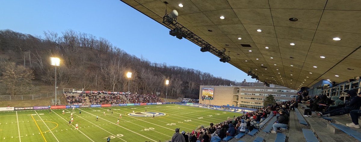 GolazoCanadaTW's tweet image. Dato de asistencia: OFICIAL - 3.000 personas en CEPSUM 🏟️ está noche #CPL 

@fcsupraquebec 2-1 @HFXWanderersFC 

Para tener juego de @CanadiensMTL, fue una gran asistencia está noche en Montréal 👏🏻👏🏻
