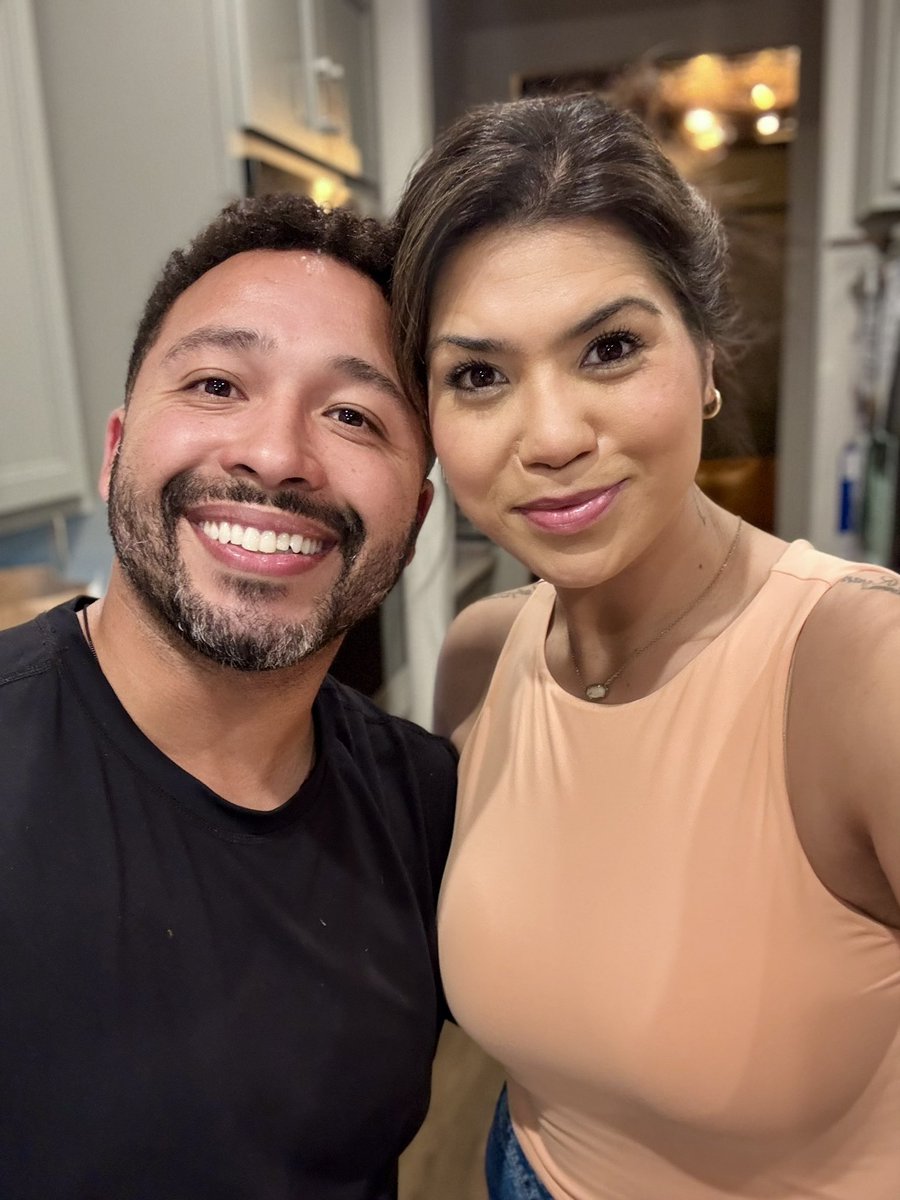 _jmart15_'s tweet photo. Reunited! My heart is so full!🥹 https://t.co/y3snSzbbTe