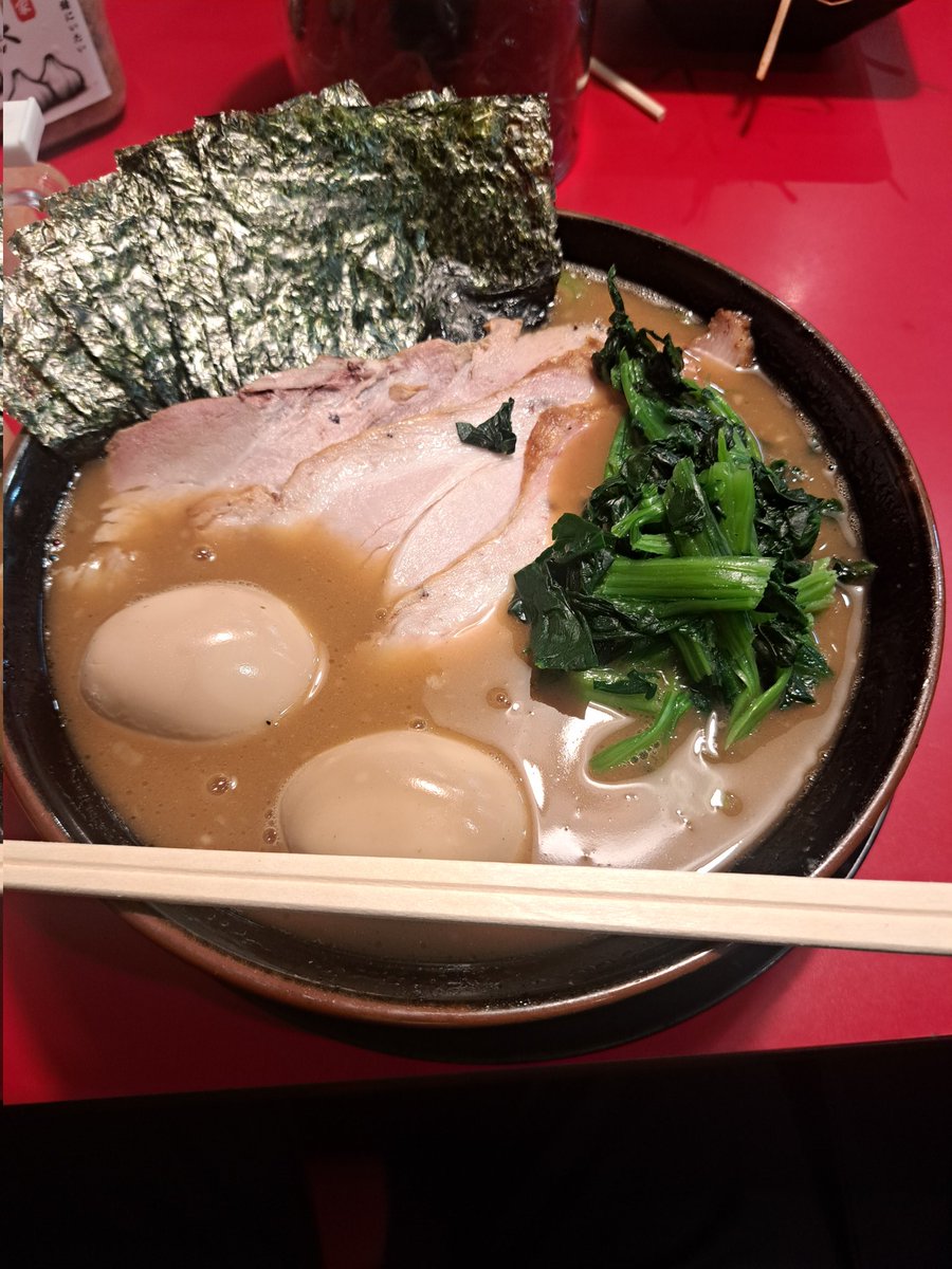 仕事終わりに食べるラーメンは最高だし
お酒の後のラーメンも至高