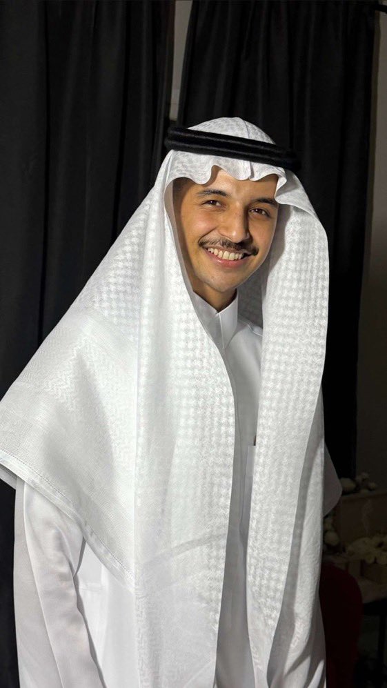_elss4's tweet photo. عقد قرآن عزيز محمد اكثر مشهور فرحت له الله يوفقهم يارب 
#عزيز_محمد https://t.co/mzcj5FFOda