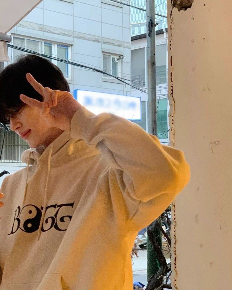 idge egdi tweet media