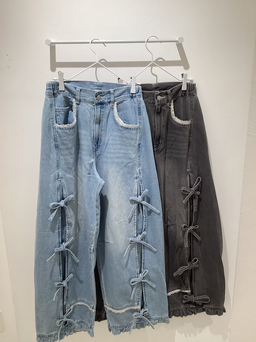 ▷再入荷情報 バレルレッグリボンデニムパンツ ￥14,300円 ブルー