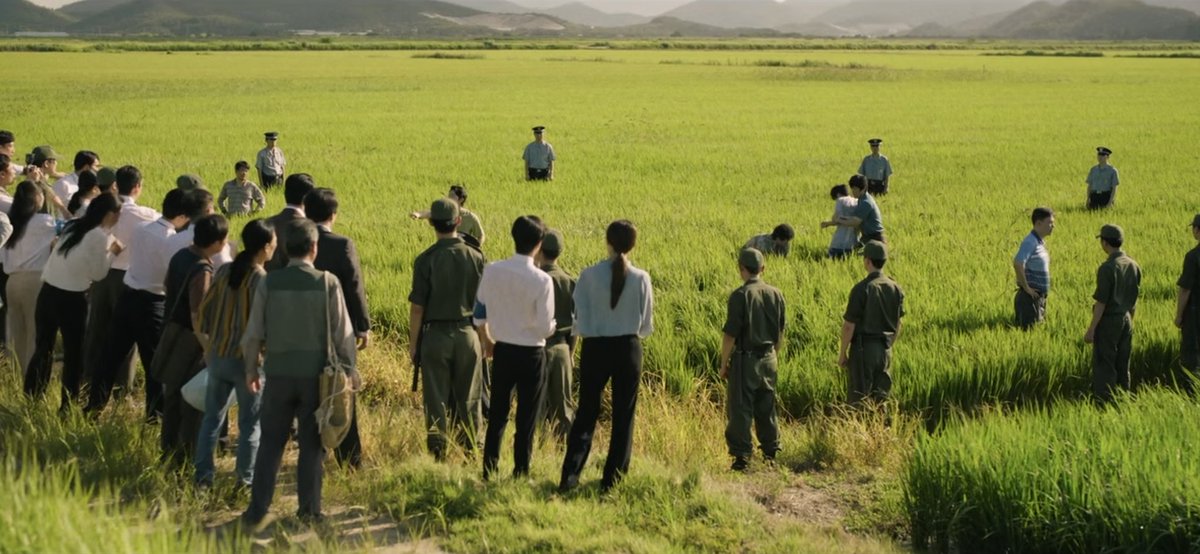 I didn’t expect to get so hooked on this drama! The Scarecrow isn’t just a mystery thriller—the storyline and plot are solid. It builds tension slowly, dives deep into its characters and creates a haunting atmosphere that lingers

#ParkHaeSoo #TheScarecrow