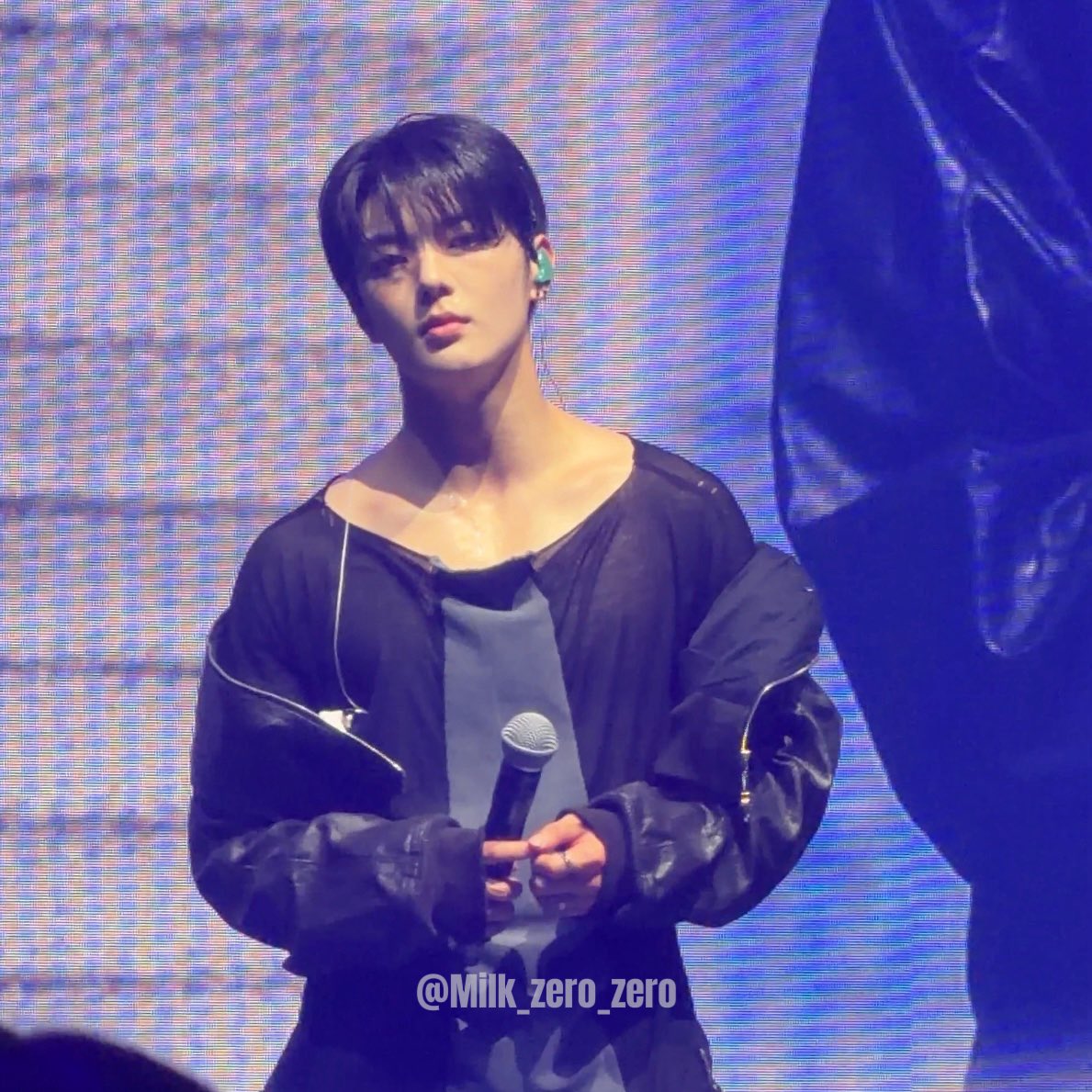 유제로 tweet media