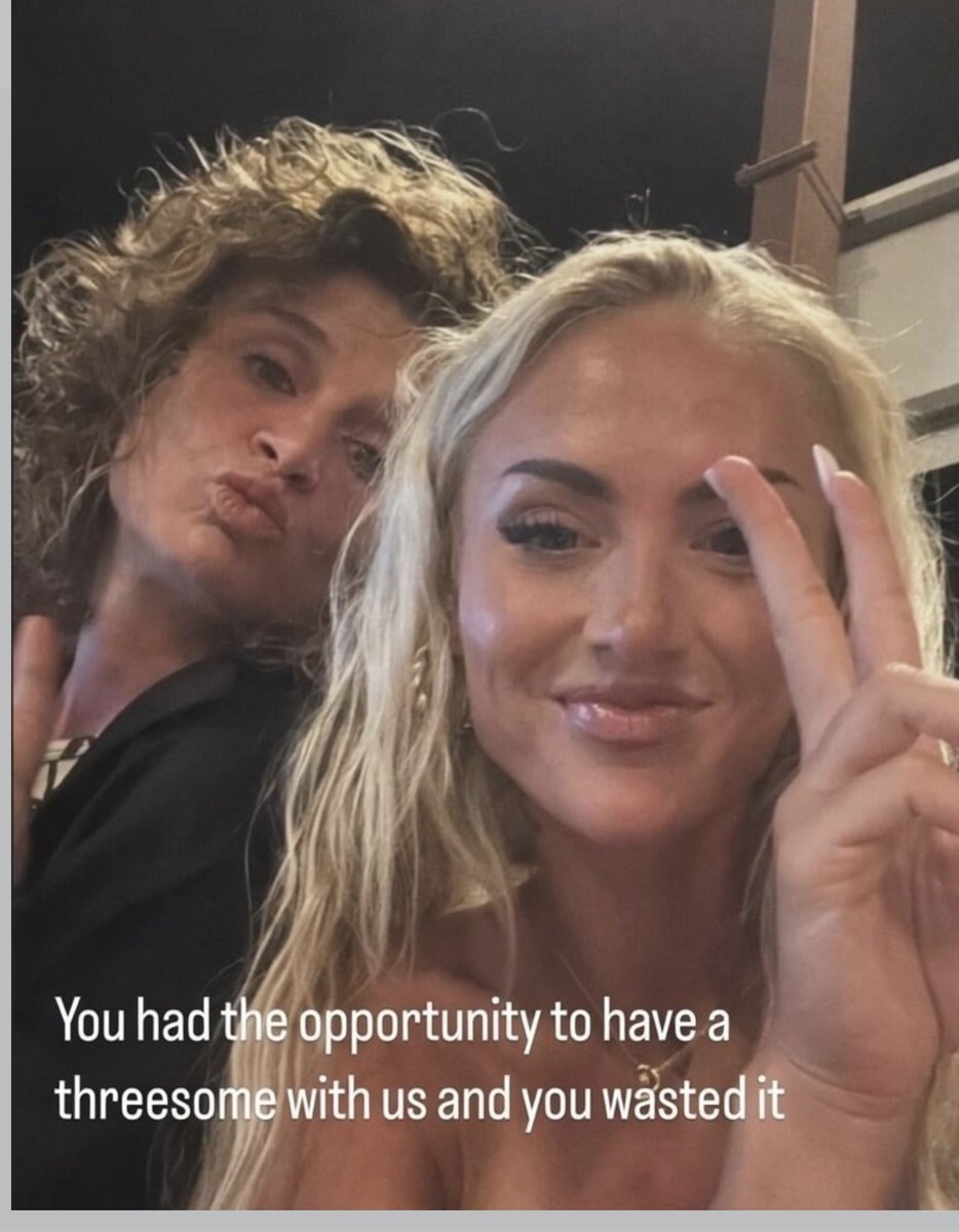 𝐎𝐩𝐨𝐥𝐨𝐭𝐑𝐨𝐧𝐧𝐢𝐞 tweet media