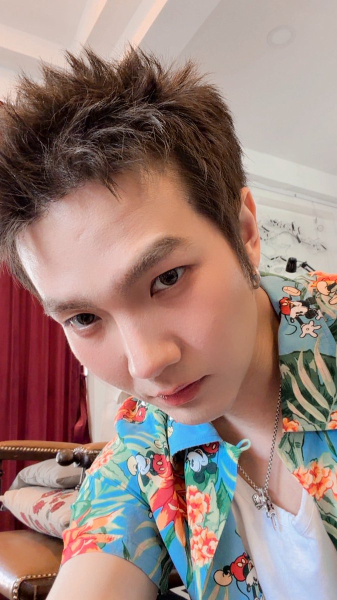 โหมดซัมเมอร์ ON ☀️🌺
ลายดอก + ปืนฉีดน้ำ = ความสนุก x100 💦😎

SPLASH WITH BUILD SOAP

#LostRosexBuild