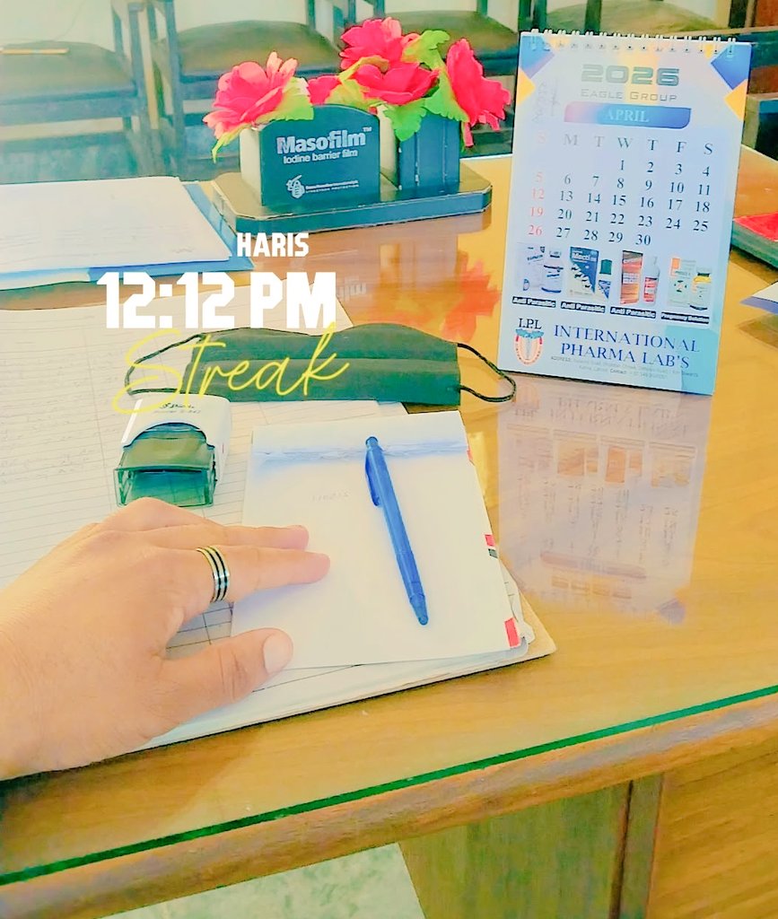 Lostguy____'s tweet image. حارث بیٹا یہ عمر پیار ویار کی نہیں پیسے کمانے کی ہے 😅
ماں کو پیسوں کی ضرورت ہے، آوارہ گردی کی 
نہیں 💸❤️

#DutyLife #Hardwork #EarningMode