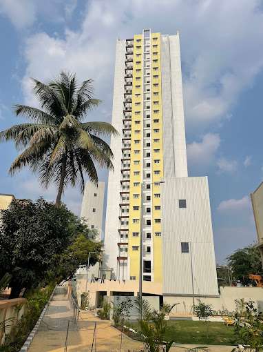 ह्यातली बरीच घरे २०% सर्वसमावेशक योजनेतील असल्यानं 

ह्यातली घरे चांगल्या लोकेशन आणि मोठ्या सोसायटीमध्ये आहेत.

सुरुवात असलेल्याना पुण्यात घर घ्यायचं असेल तर हा नक्कीच चांगला पर्याय आहे.

अधिक माहितीसाठी लिंक

housing.mhada.gov.in

थेट अर्जाची लिंक

bookmyhome.mhada.gov.in